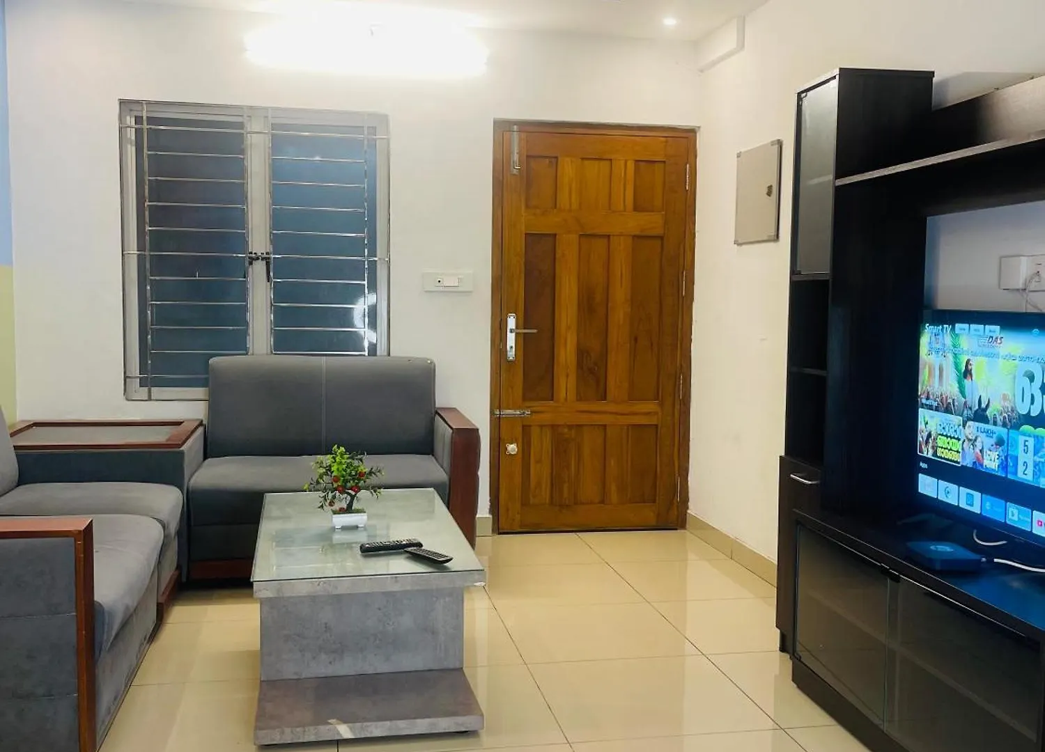 2Bhk Serviced Apartment Near Technopark And Lulu Mall トリバンドラム 0*,